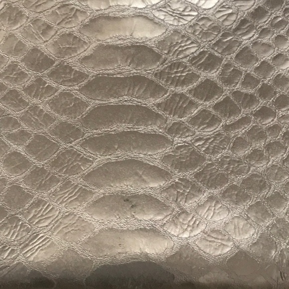 Carmen Steffens Silver Clutch - Picture 9 of 9